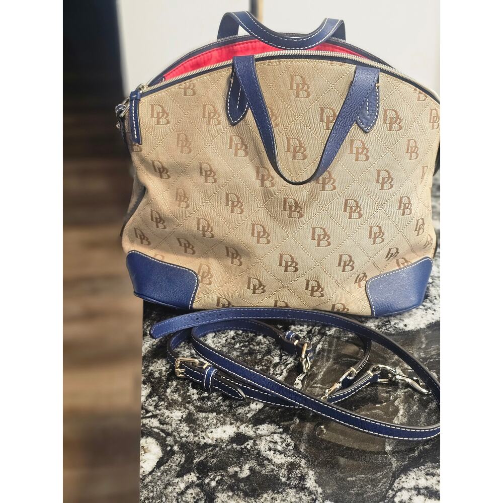 Dooney & Bourke - Picture 14 of 15